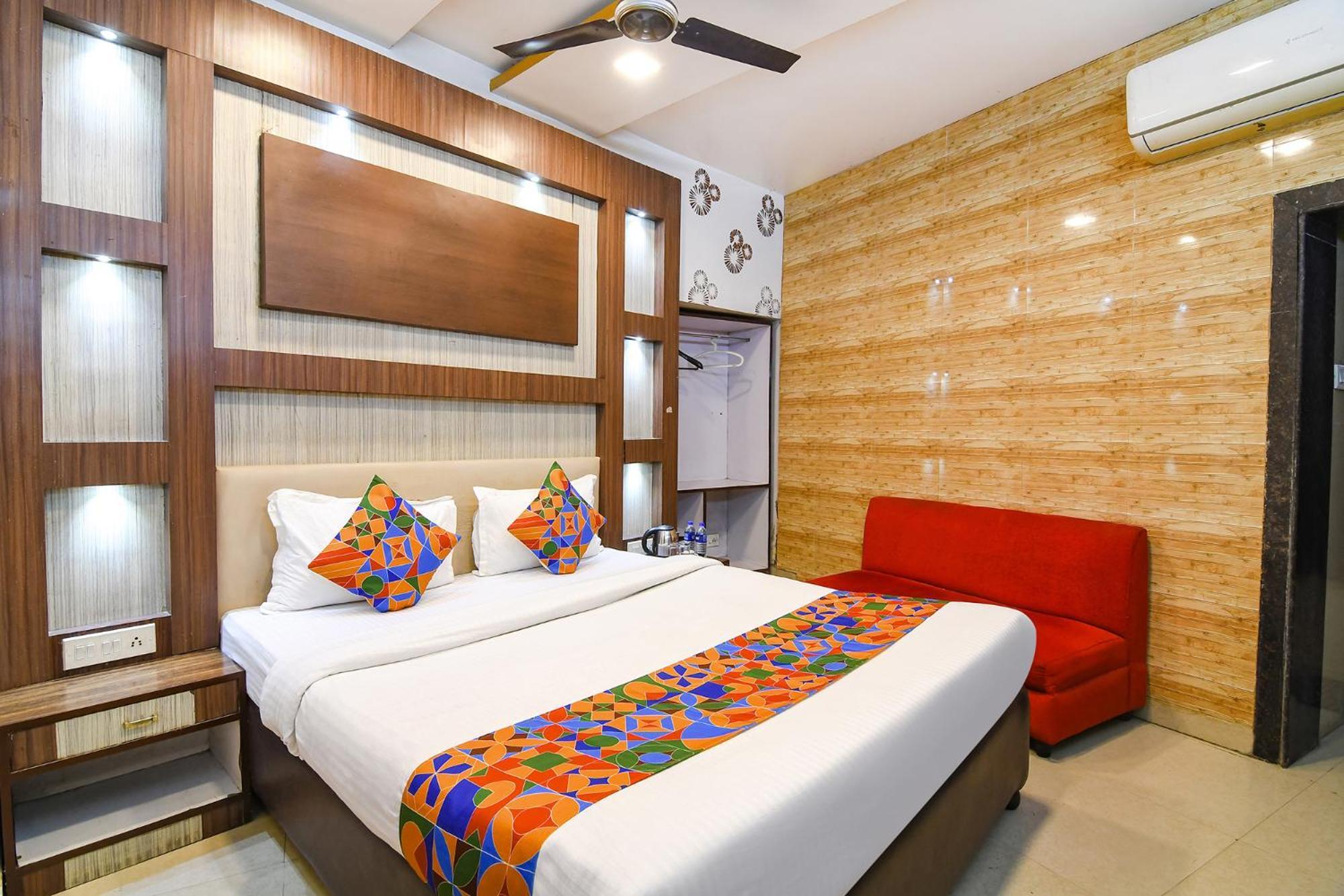 Hotel Diamond Suites Kalküta Dış mekan fotoğraf