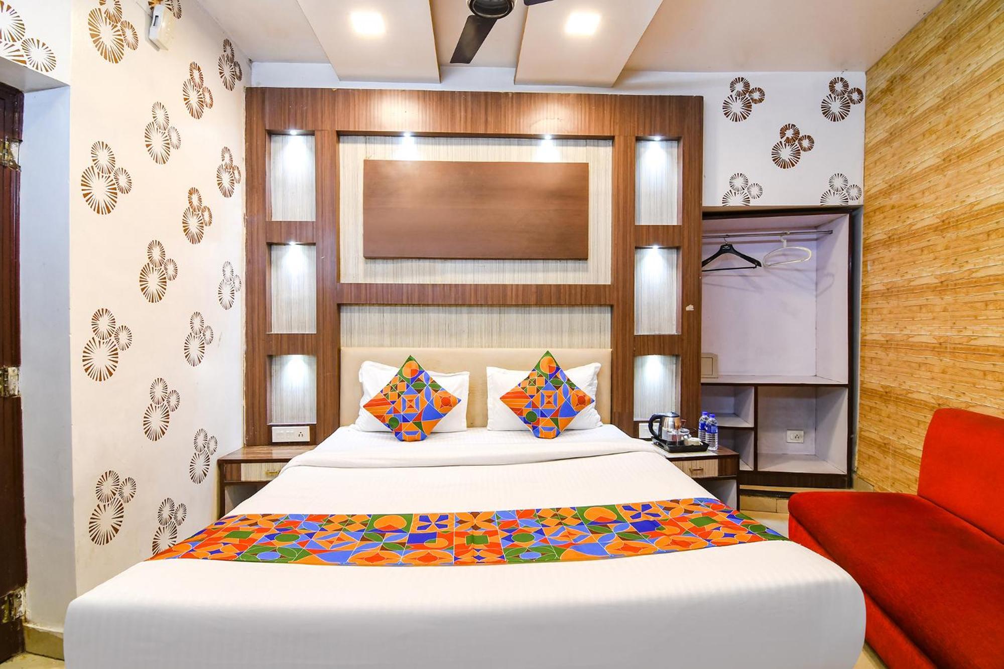 Hotel Diamond Suites Kalküta Dış mekan fotoğraf