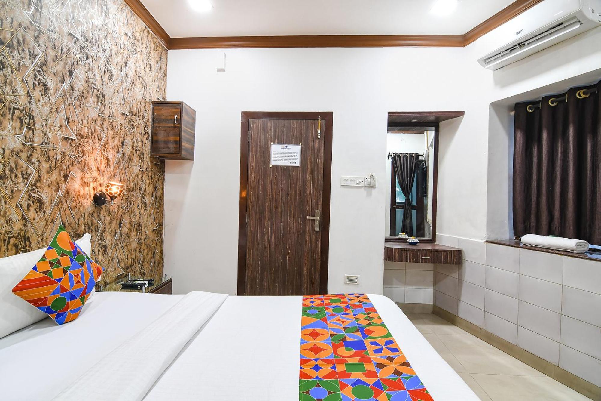 Hotel Diamond Suites Kalküta Dış mekan fotoğraf