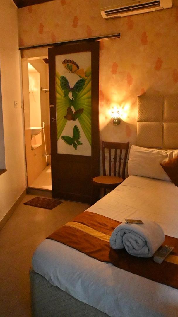 Hotel Diamond Suites Kalküta Dış mekan fotoğraf